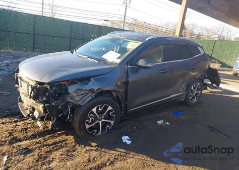 2023 Kia Sportage Hybrid Ex z USA, uszkodzony, nr VIN KNDPVCAG0P7066210